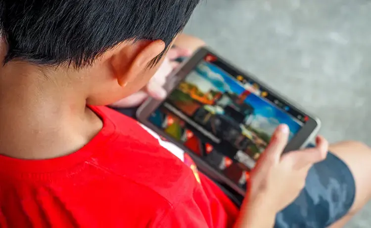 List of Good and Useful Mobile Games for Children Aged 2 to 14